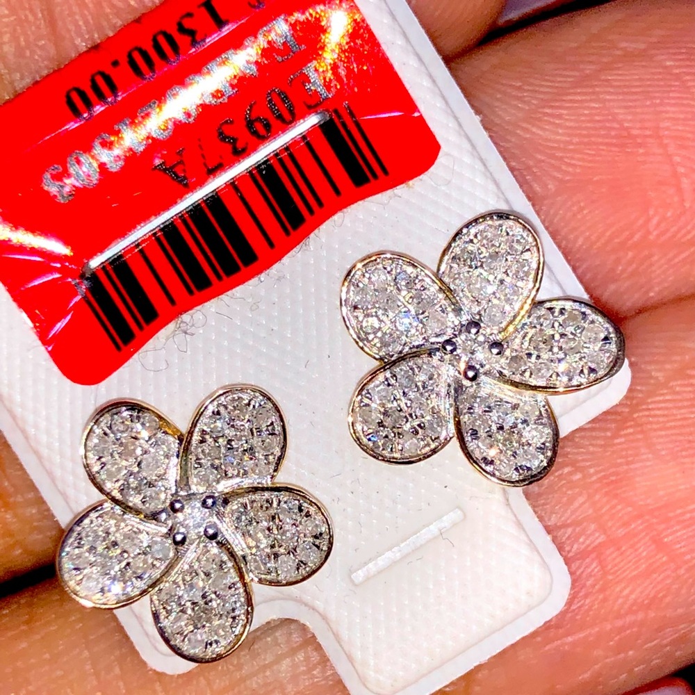 1/2 cttw REAL DIAMOND custom made flower earrings!